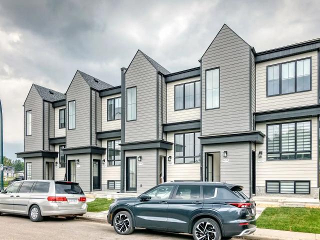 Brand New 3 Bed 2.5 Bath Townhouse with A/C in Kingsland