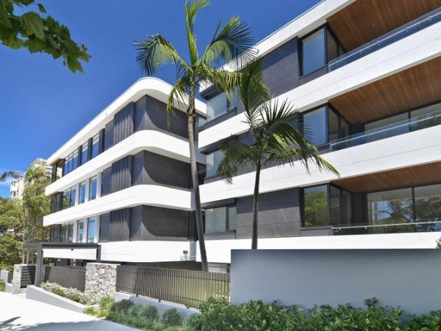Brand new 3 Bed Luxury Penthouse