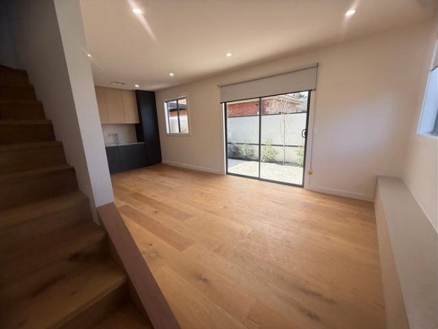Brand New 3 Bed Townhouse with Double Garage MOVE IN READY!