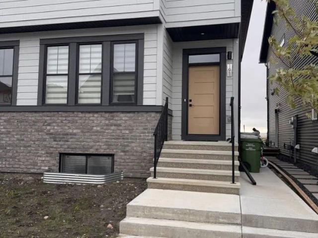 BRAND NEW 3 BEDROOM +OFFICE + BONUS ROOM HOME | LOGAN LANDING/Seton | $2,195 — 3 Bedrooms+ Den Duplex