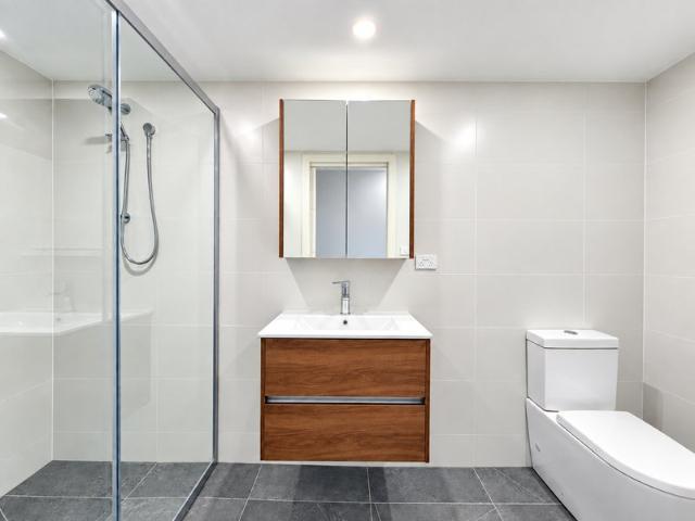 BRAND NEW 3 BEDROOM DUPLEX ONLY ONE LEFT!