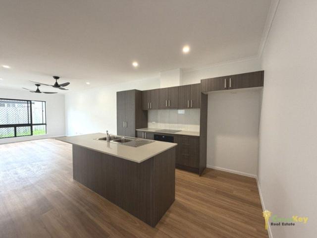 Brand New 3 Bedroom Duplex In The Heart Of Edmonton!