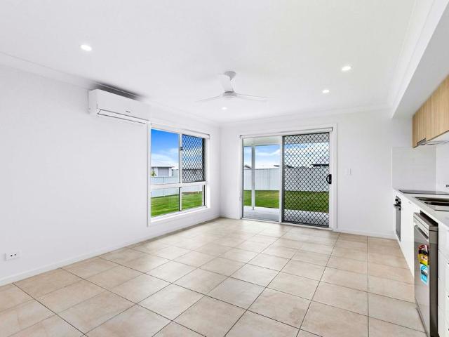 BRAND NEW 3 BEDROOM DUPLEX MODERN LIVING IN BURRUM HEADS
