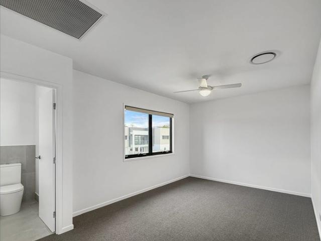 Brand New 3 Bedroom Duplex Stylish, Spacious & Low Maintenance