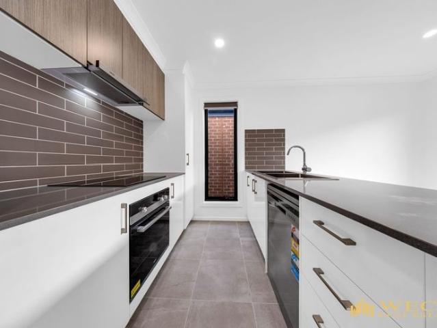 Brand New 3 Bedroom Family Home – Available now!