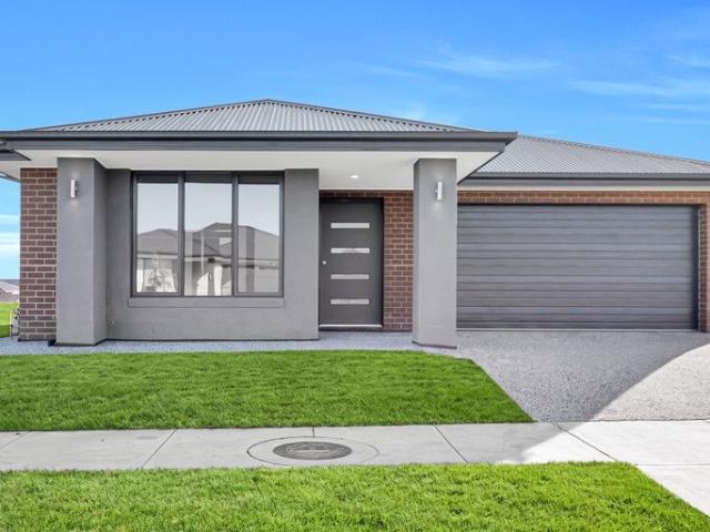 Brand New 3 Bedroom Family Home in the Heart of Beveridge