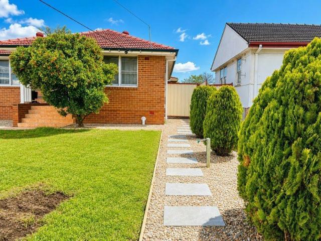 Brand New 3 Bedroom Granny Flat with new Spacious Living Area