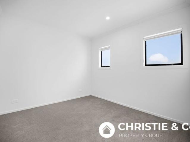 Modern and Spacious 4 Bedroom Home Brand New and Available Now!