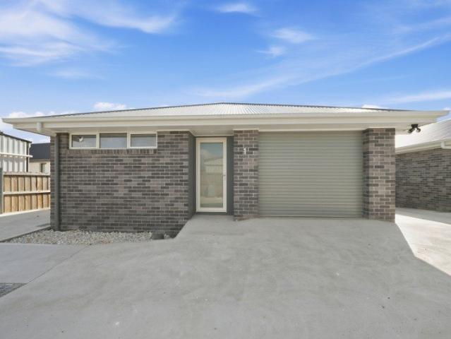 Brand New 3 Bedroom Home in Brighton