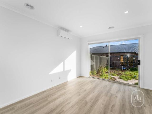 Brand New 3 Bedroom Home with Single Garage in Truganina
