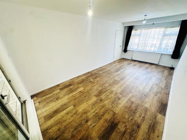 Brand New 3 Bedroom House In Dagenham East ASAP