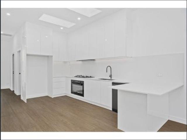 BRAND NEW 3 BEDROOM LUXURY DUPLEX