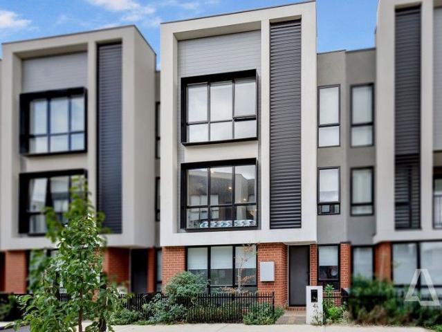 Brand New 3 Bedroom Plus Study Townhouse