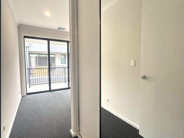 BRAND NEW 3 Bedroom Townhouse! 6 month lease only