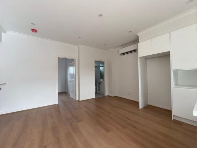 BRAND NEW 3 Bedroom Townhouse