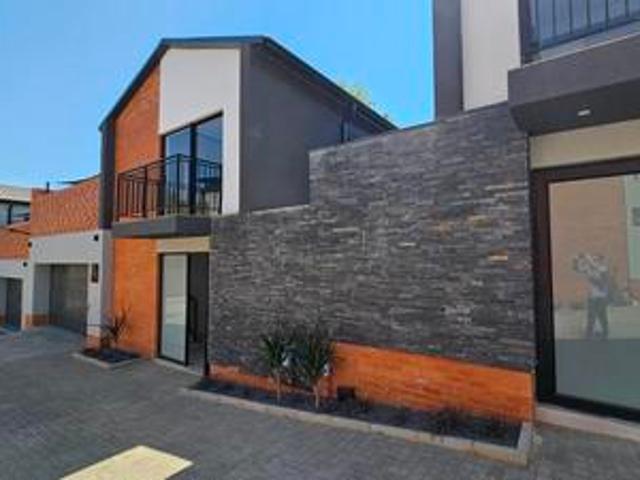 brand new 3 bedroom townhouse for re.