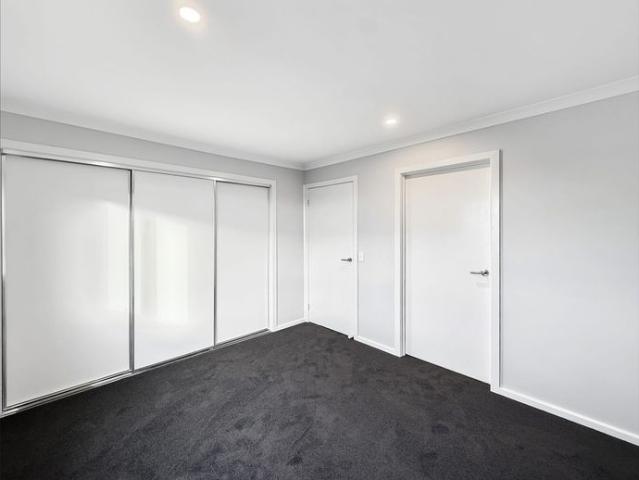 Brand New 3 Bedroom townhouse in Thornhill Park