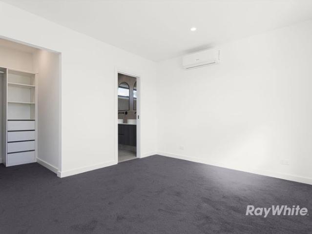 Brand New 3 Bedroom Townhouse in the Heart of Dandenong