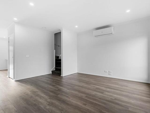 Brand New 3 Bedroom Townhouse in Truganina!