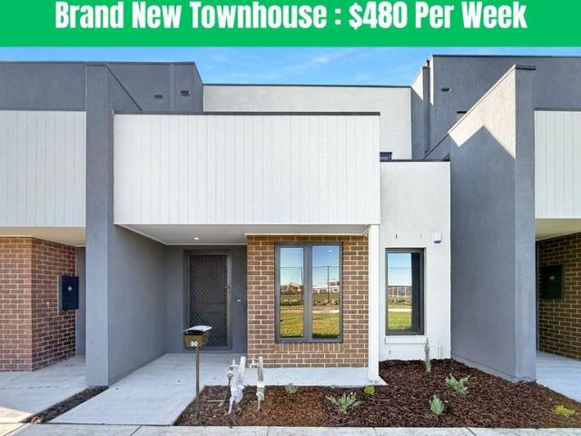 Brand New 3 Bedroom Townhouse in Wollert