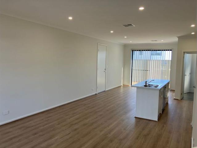Brand new 3 bedroom townhouse in a convenient location