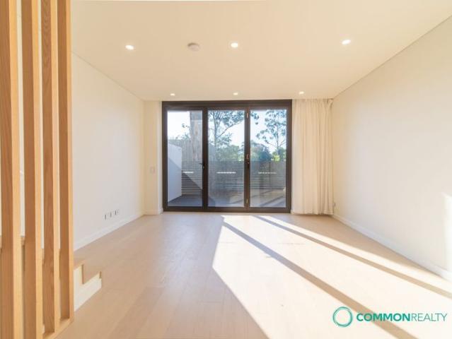 Brand New 3 Bedroom Townhouse Living at Greenview