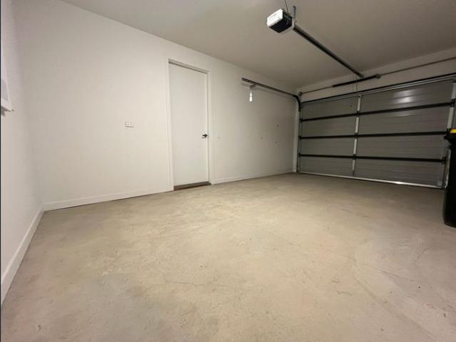 Brand New 3 Bedroom Townhouse Offering Space, Style & Convenience in the Heart of Yarraville