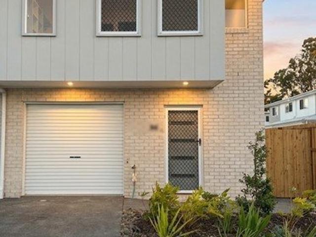 BRAND NEW* 3 BEDROOM TOWNHOUSES AVAILABLE NOW