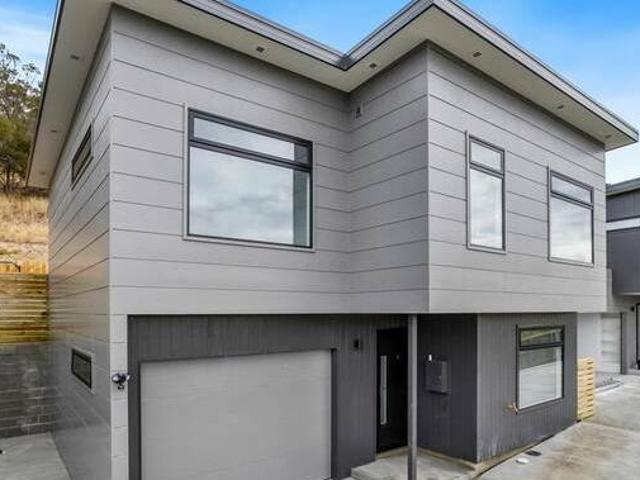 Brand new 3 Bedroom Unit
