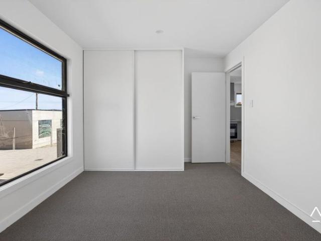 Brand new 3 bedroom unit in George Town!
