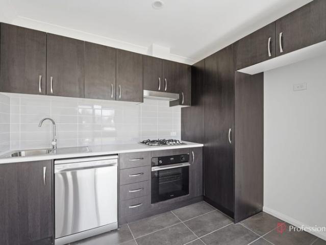 BRAND NEW 3 BEDROOM UNIT WITH SPACIOUS YARD