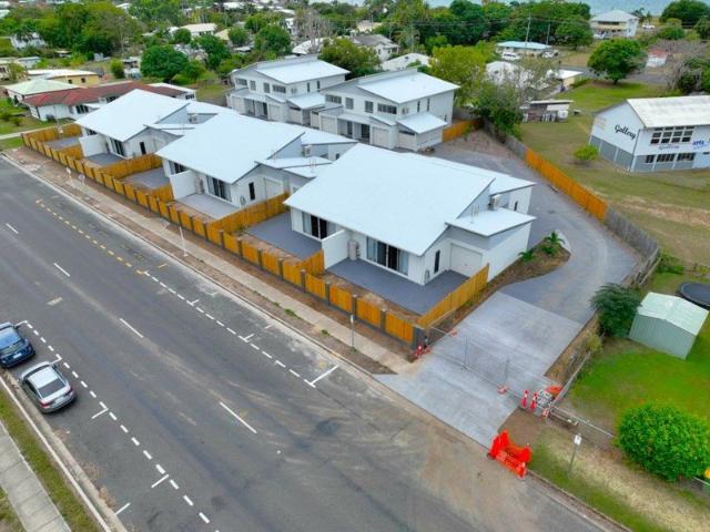 BRAND NEW 3 BEDROOM VILLA LOCATED AT QUEENS BEACH