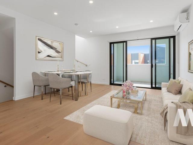 Brand New 3 Level Townhouse with Stylish Modern Living