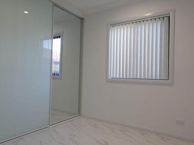 LIKE NEW 3 ROOMS BRICK GRANNY FLAT