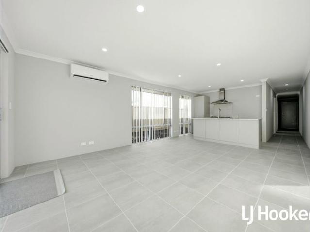 BRAND NEW 3x2x1 DUAL KEY HOME IN TWO ROCKS