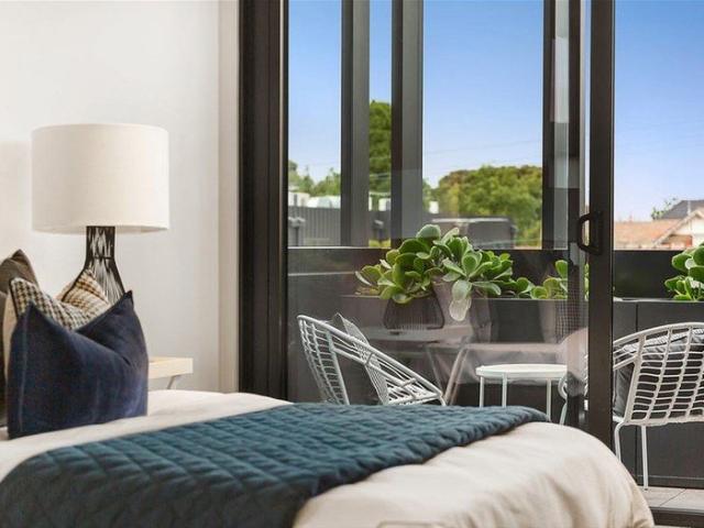 Brand New 1 Bedroom Apartment in the Heart of Melrose Park