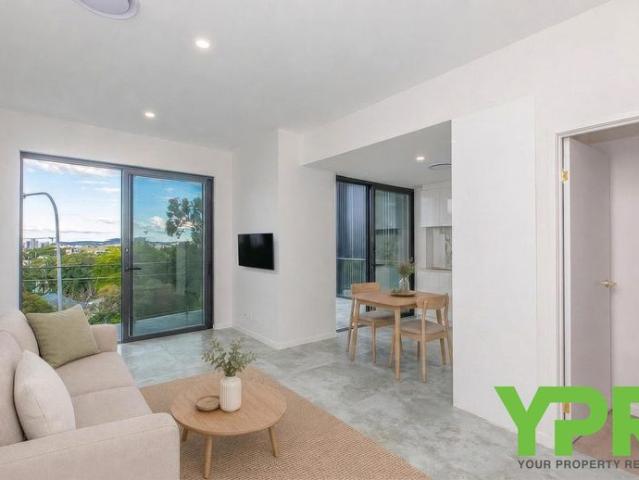 Brand new 1 bedroom Luxury apartment in Highgate Hill