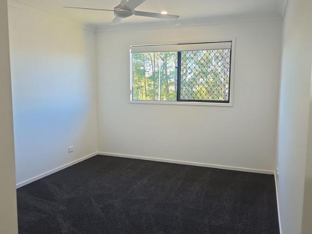 BRAND NEW* 4 WEEKS FREE RENT PLUS ONE MONTH FREE INTERNET WITH RUSH BROADBAND* 4 BEDROOM TOWNHOUSE AVAILABLE NOW