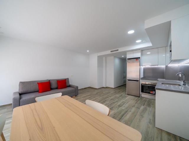 Brand new 2 bed apartment close to central Market Alicante
