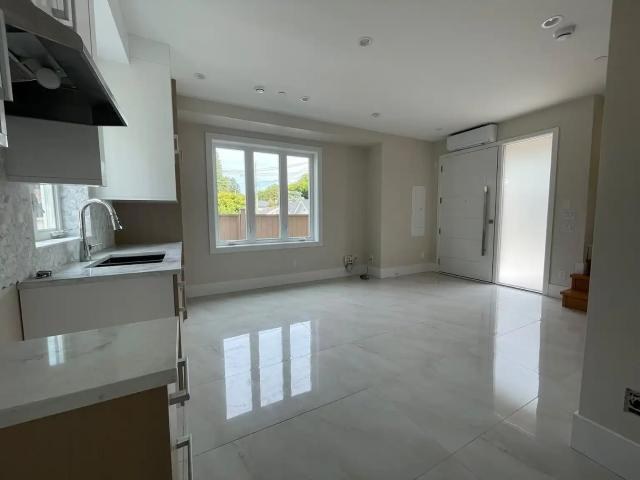 Brand New 2 Bed + Den Laneway Home | 2 Bath, A/C, 920 Sq Ft