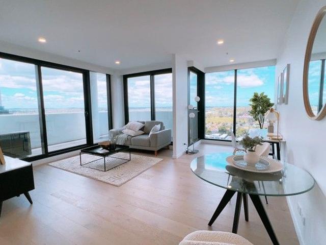 Brand new: 2 bed plus study apartment, Level 12