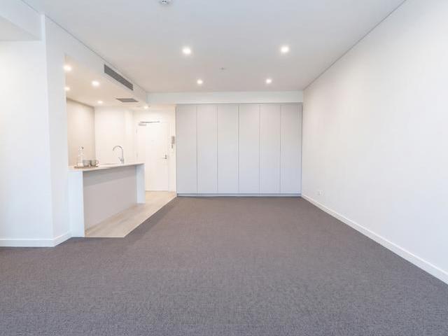 Brand New 2 bedroom Apartment Luxury Living in the Heart of Penrith!