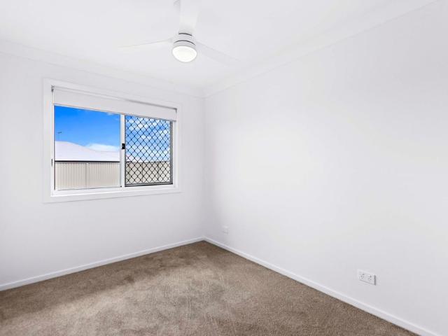 BRAND NEW 2 BEDROOM DUPLEX MODERN LIVING IN BURRUM HEADS