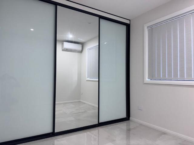BRAND NEW 2 BEDROOM GRANNT FLAT WITH ONSITE PARKING