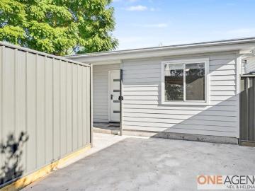 Brand New 2 Bedroom Granny Flat Fully Enclosed Yard & Walk to Woy Woy CBD