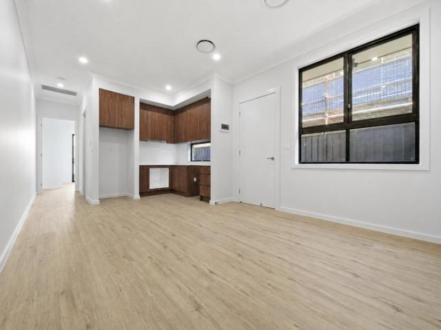 Brand New 2 Bedroom Granny Flat Private & Modern Living
