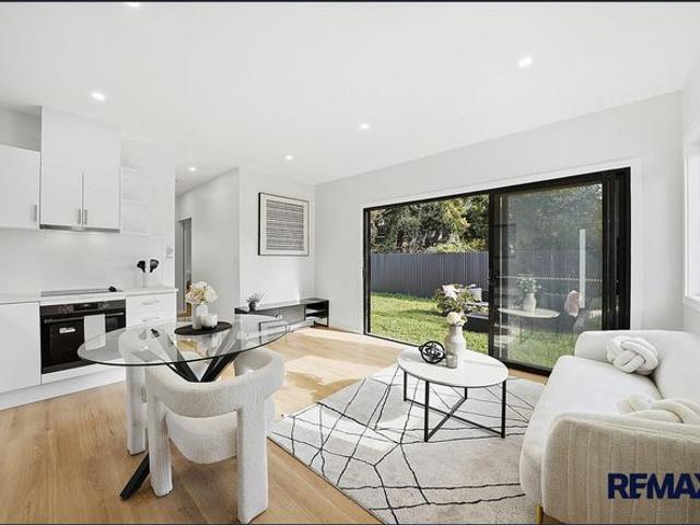 Brand new 2 Bedroom Granny Flat with Private Backyard & Separate Street Access