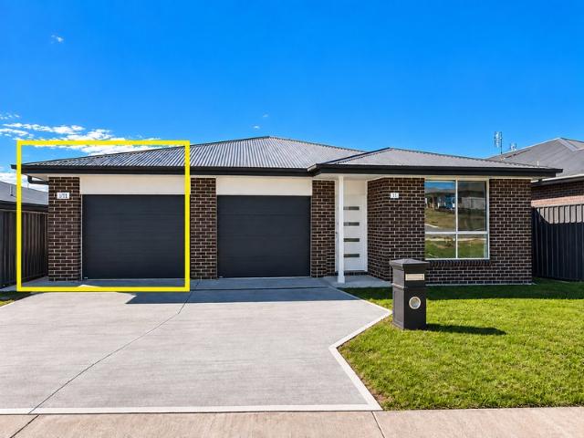 Brand New 2 Bedroom Home Ducted Air Conditioning & Lock up Garage