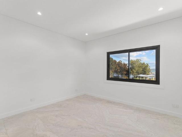 Brand New 2 Bedroom Home Lake Views