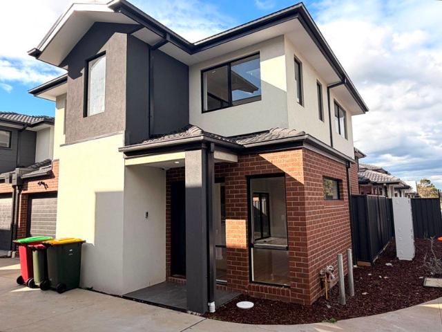 BRAND NEW 2 BEDROOM PLUS STUDY TOWNHOUSE IN HALLAM!